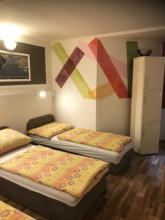 Opera Hostel Budapest Eksteriør bilde